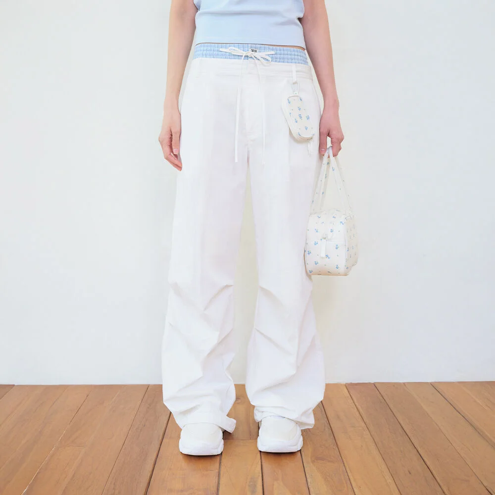 GRVB_FLOWER MINI POUCH (IVORY)