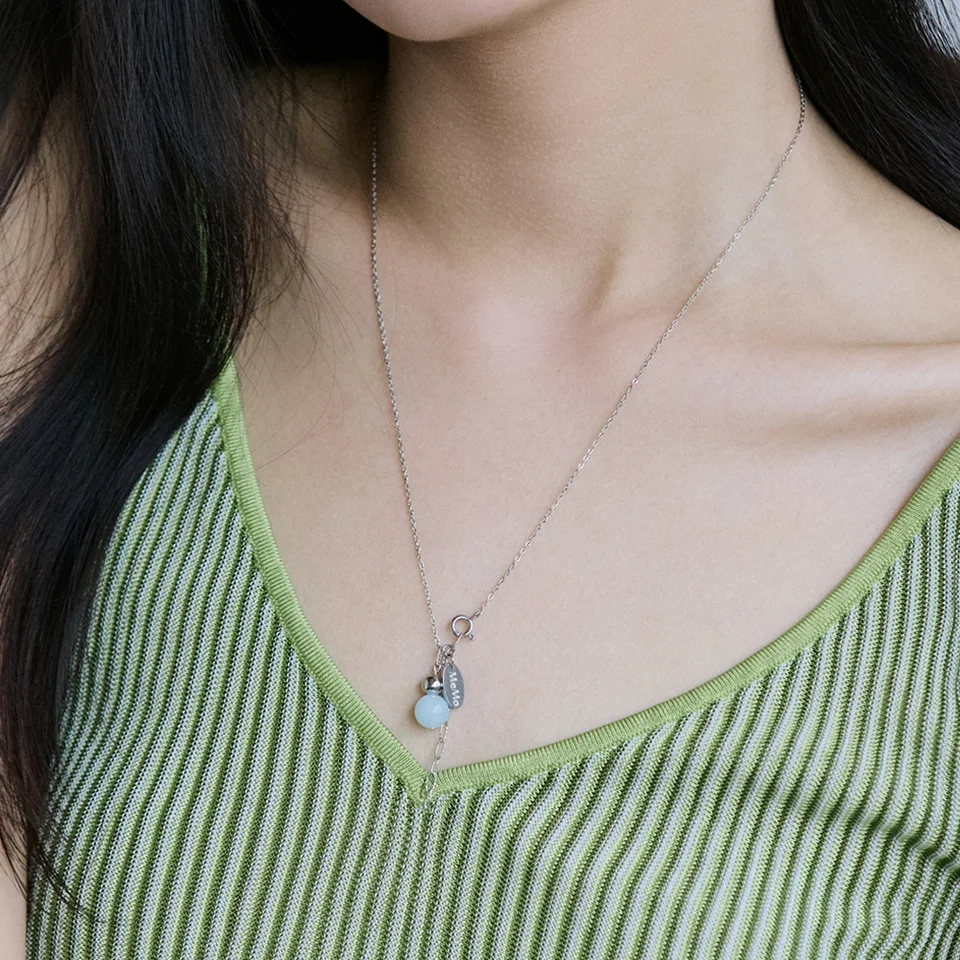 Aquamarine gemstone drop necklace