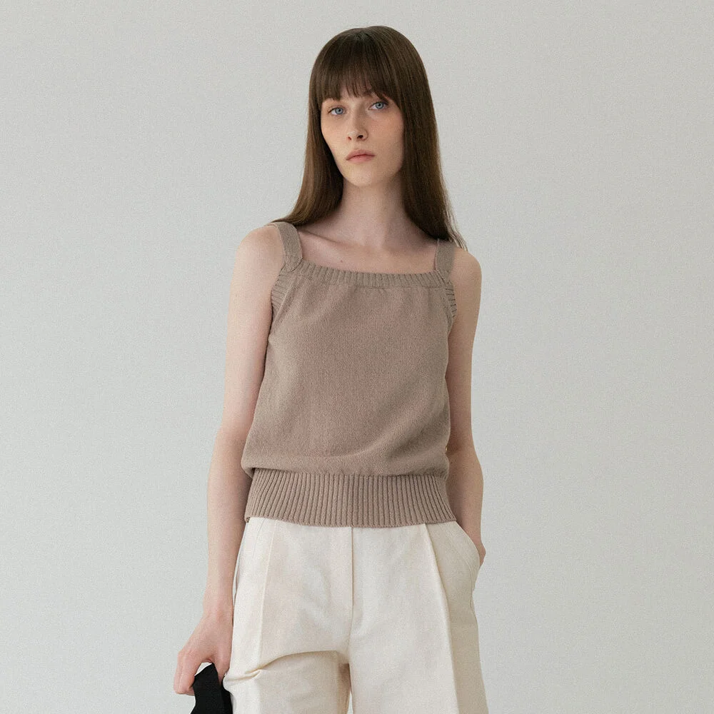Lia Sleeveless Knit (Mocha)
