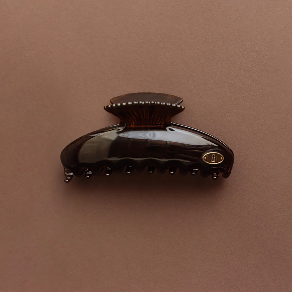 Classy Logo Shell Hair Clip (Mocha Marble)