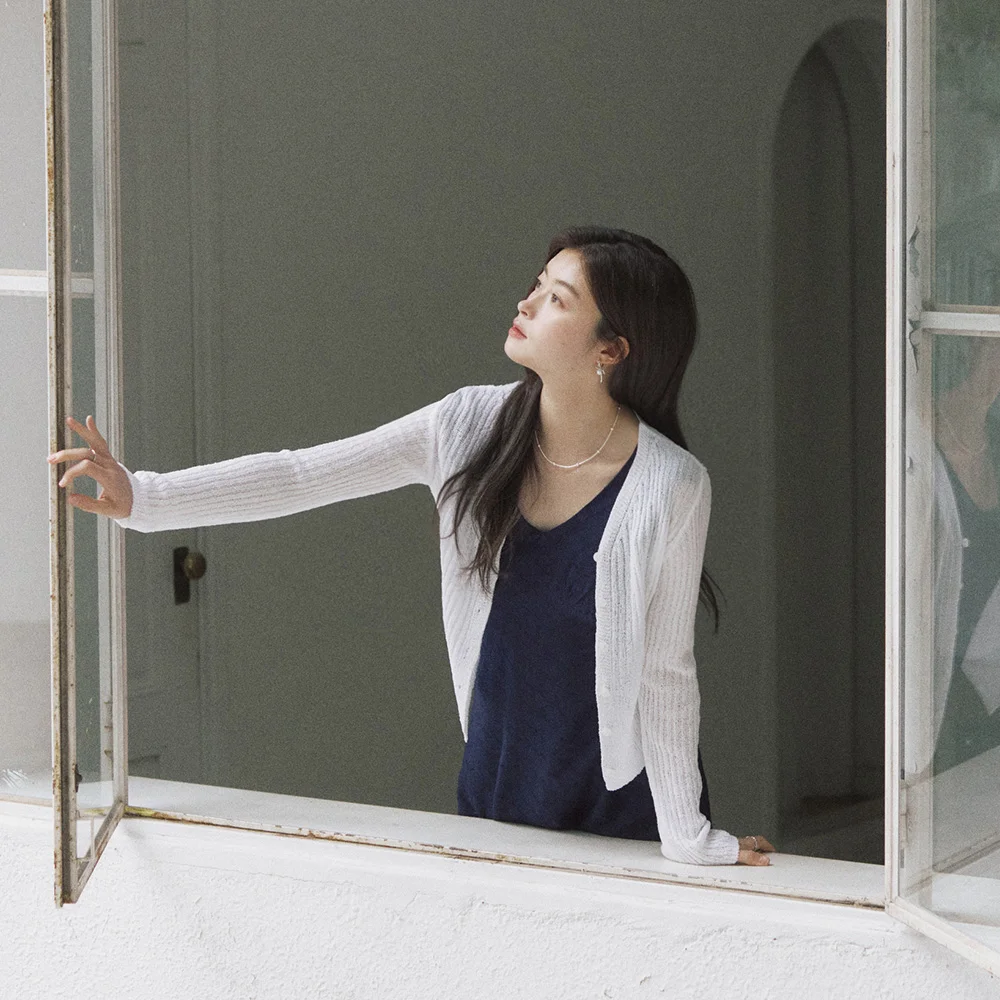 Cool basic summer knit cardigan - white