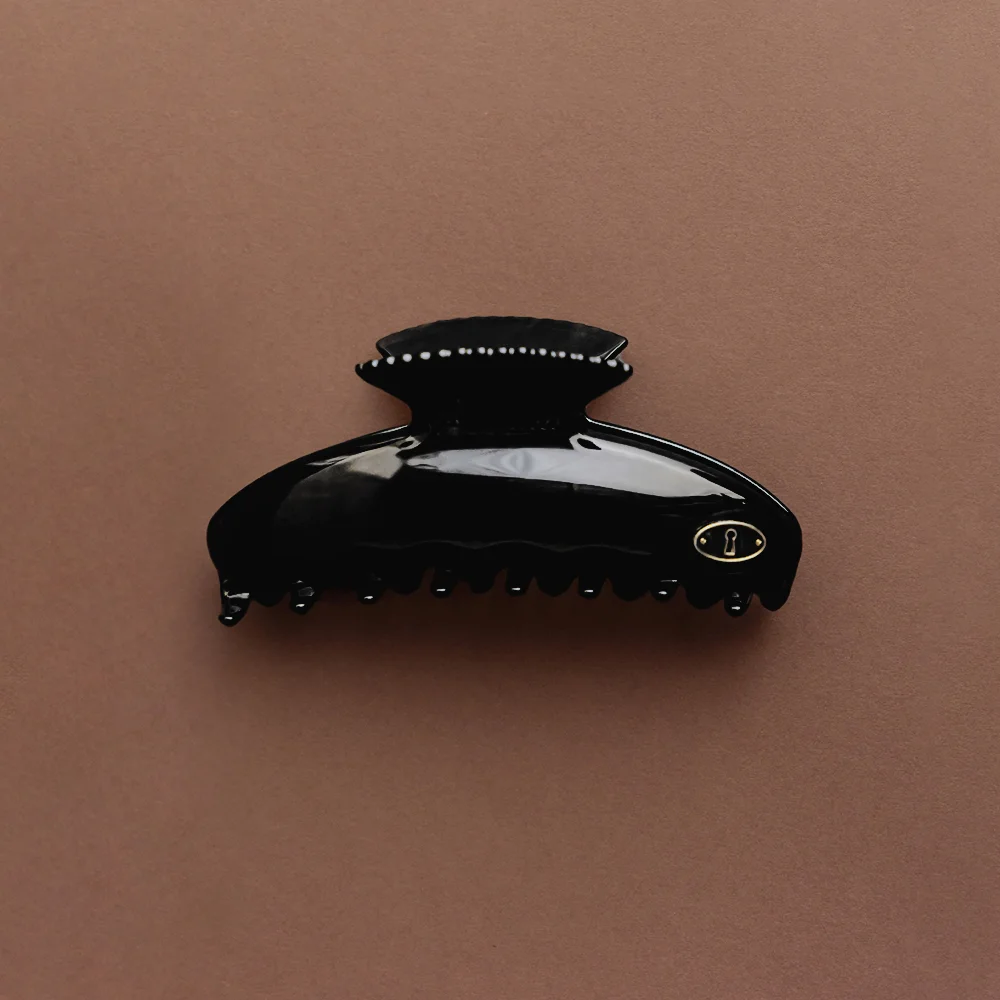 Classy Logo Shell Hair Clip (Black)