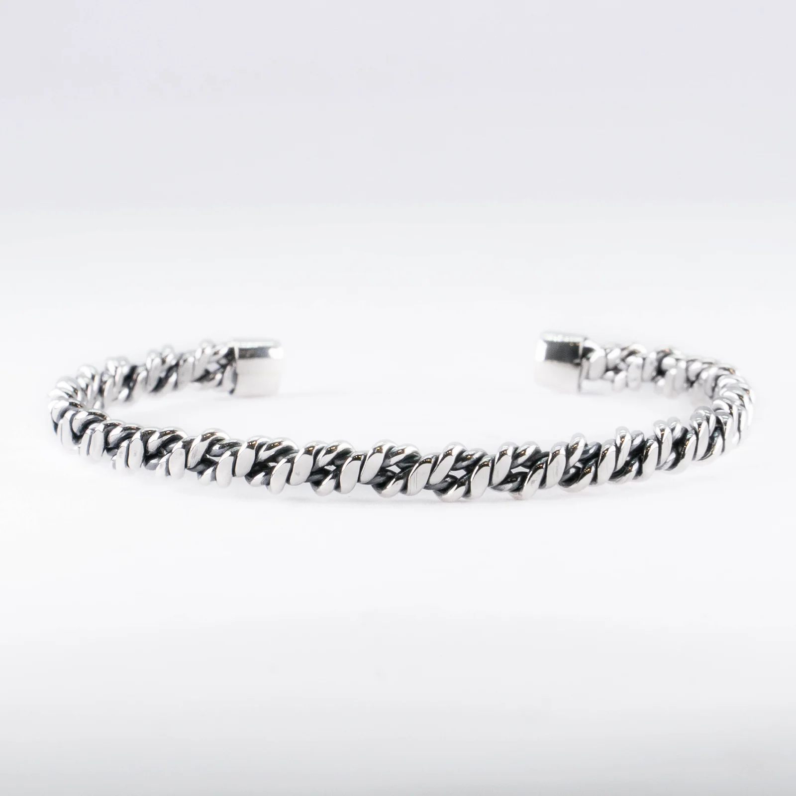 HR 392B_Silver Bangle Bracelet (Silver 925)