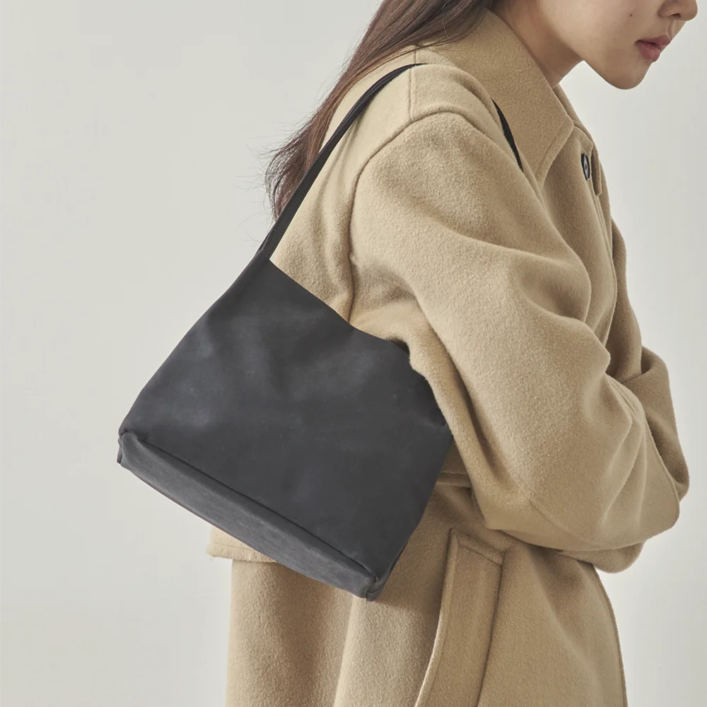 MINI NEAT TENCEL (Black) 迷你 針織衫 天絲