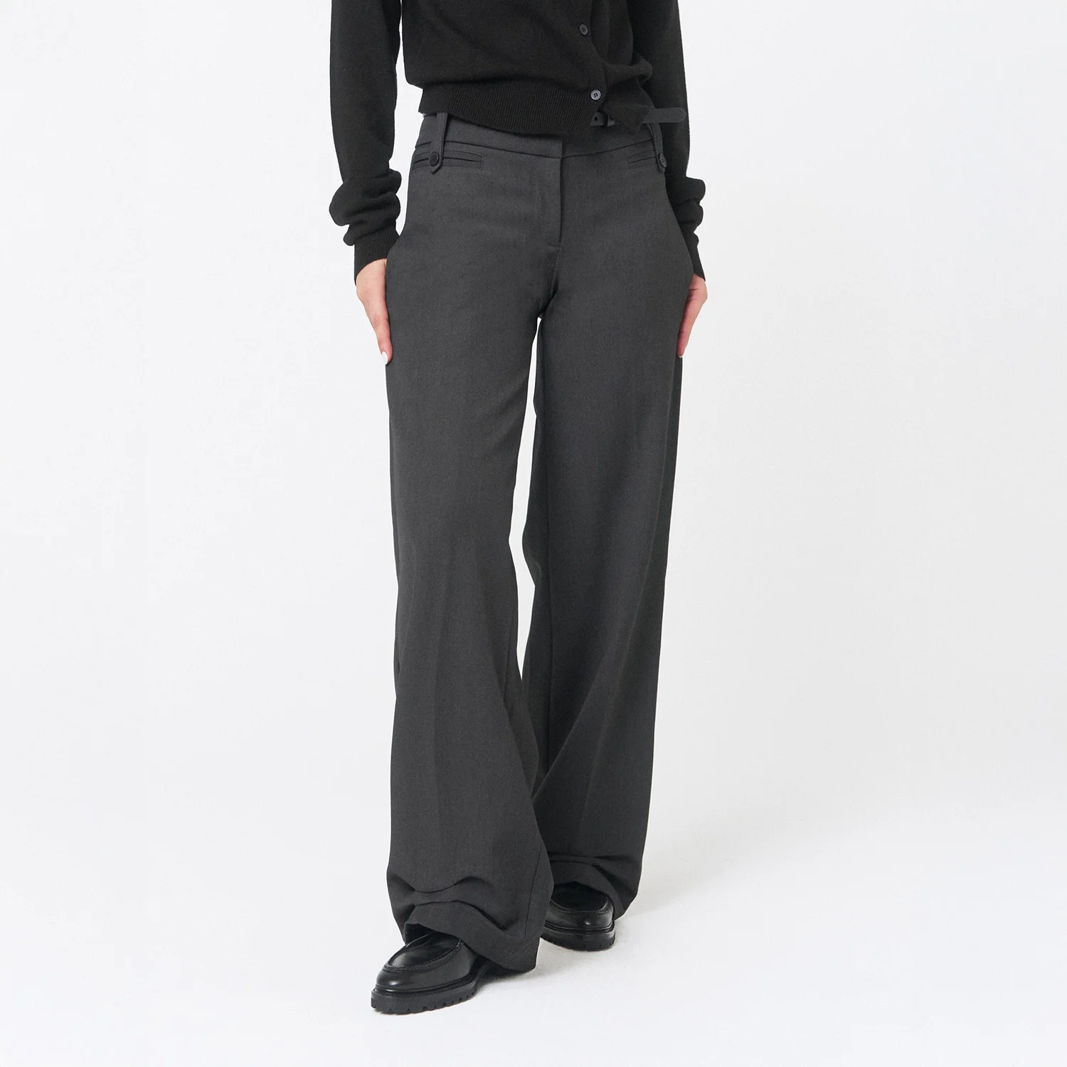 Tuck detail slacks pants CHARCOAL
