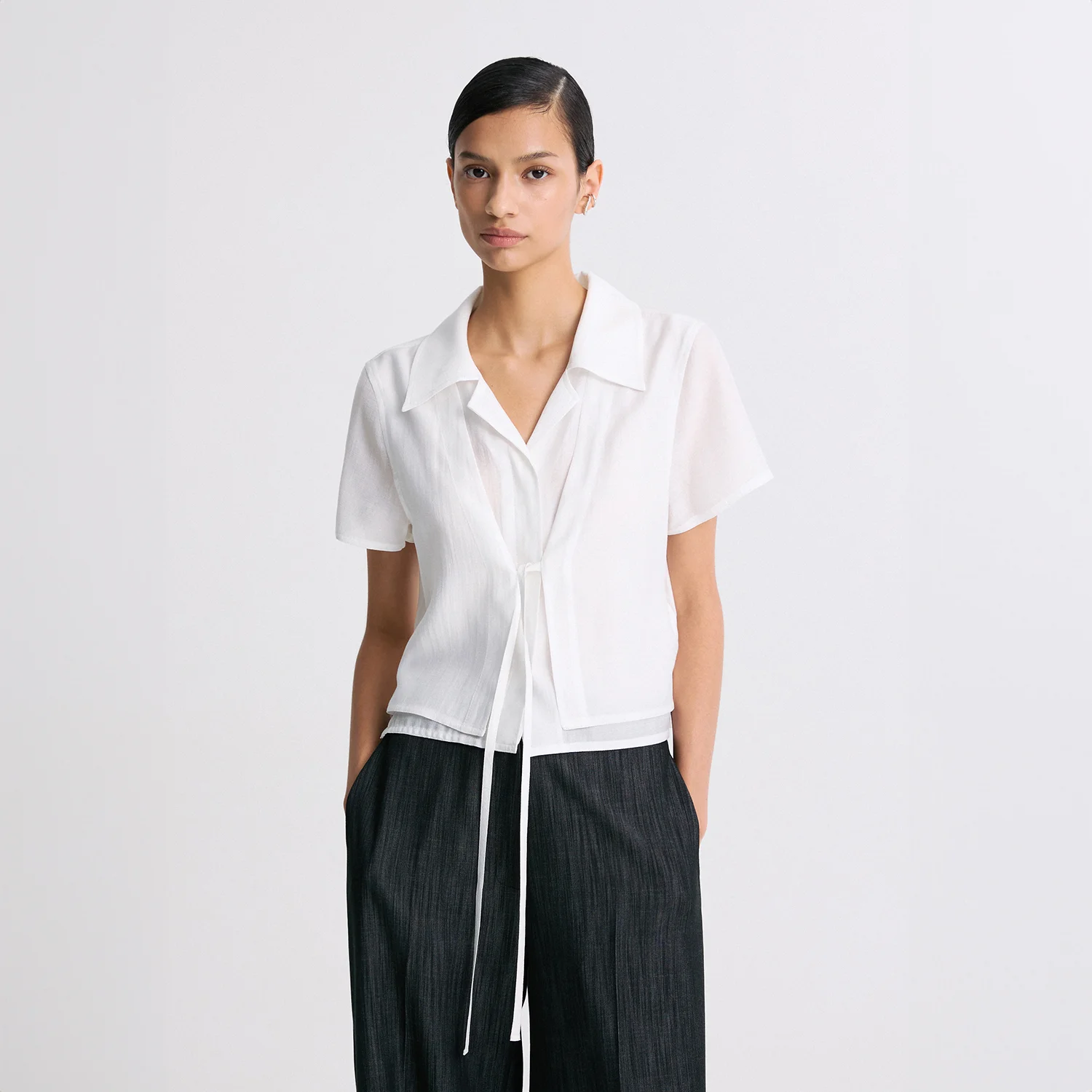 FRONT-TIE SHIRT BLOUSE WHITE