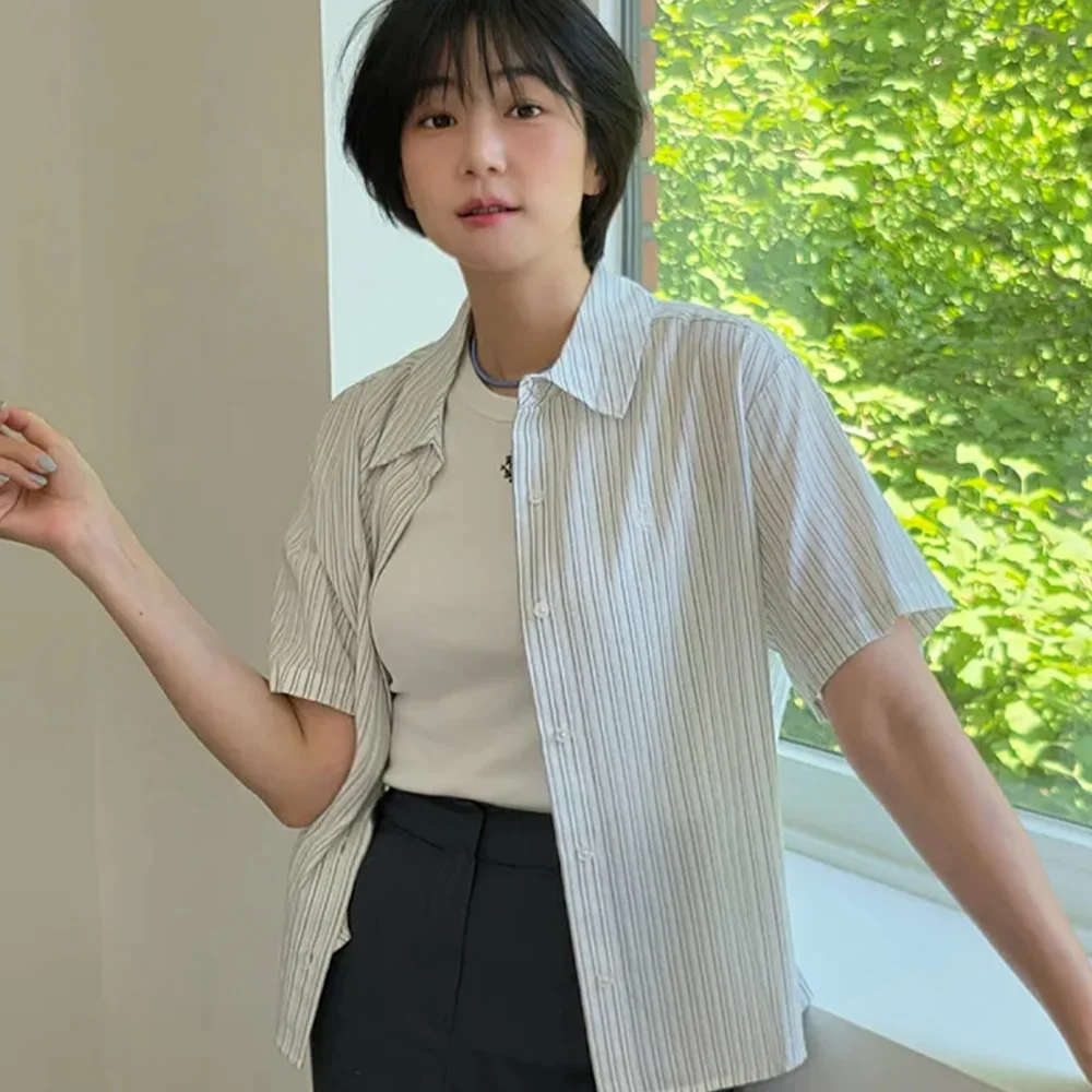 STRIPE HALF-SLEEVE CROP SHIRT_YB6SS15