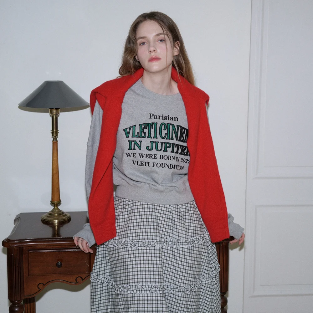 Lettering Needlework Sweatshirt (Gray)