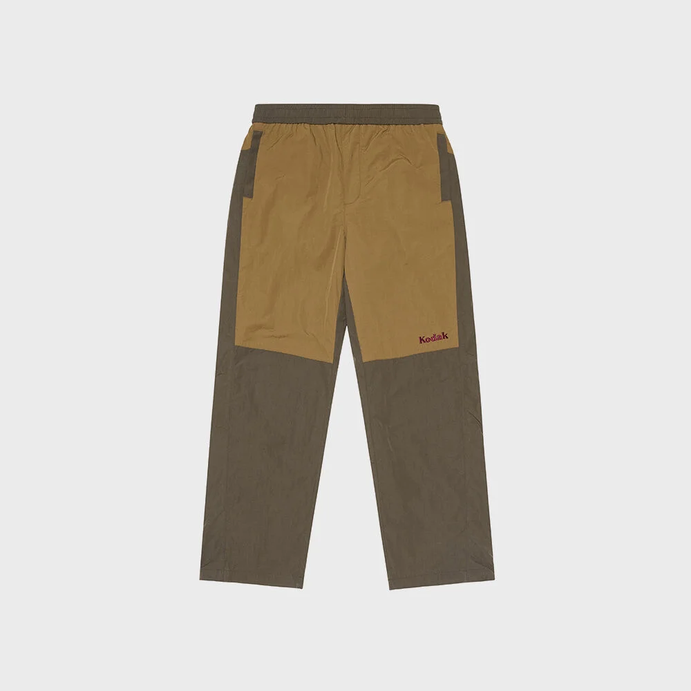 旅行 直筒 褲子 KHAKI