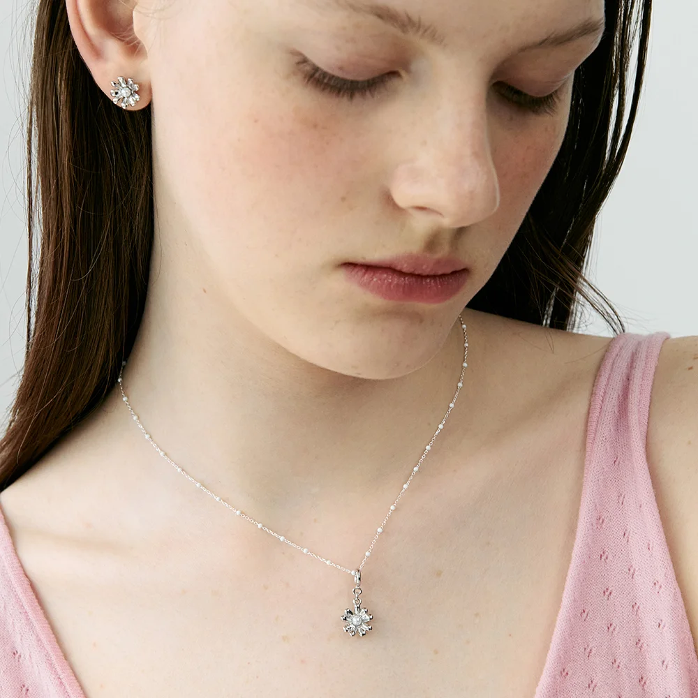 Petit Daisy Charm_VH2534NE007M