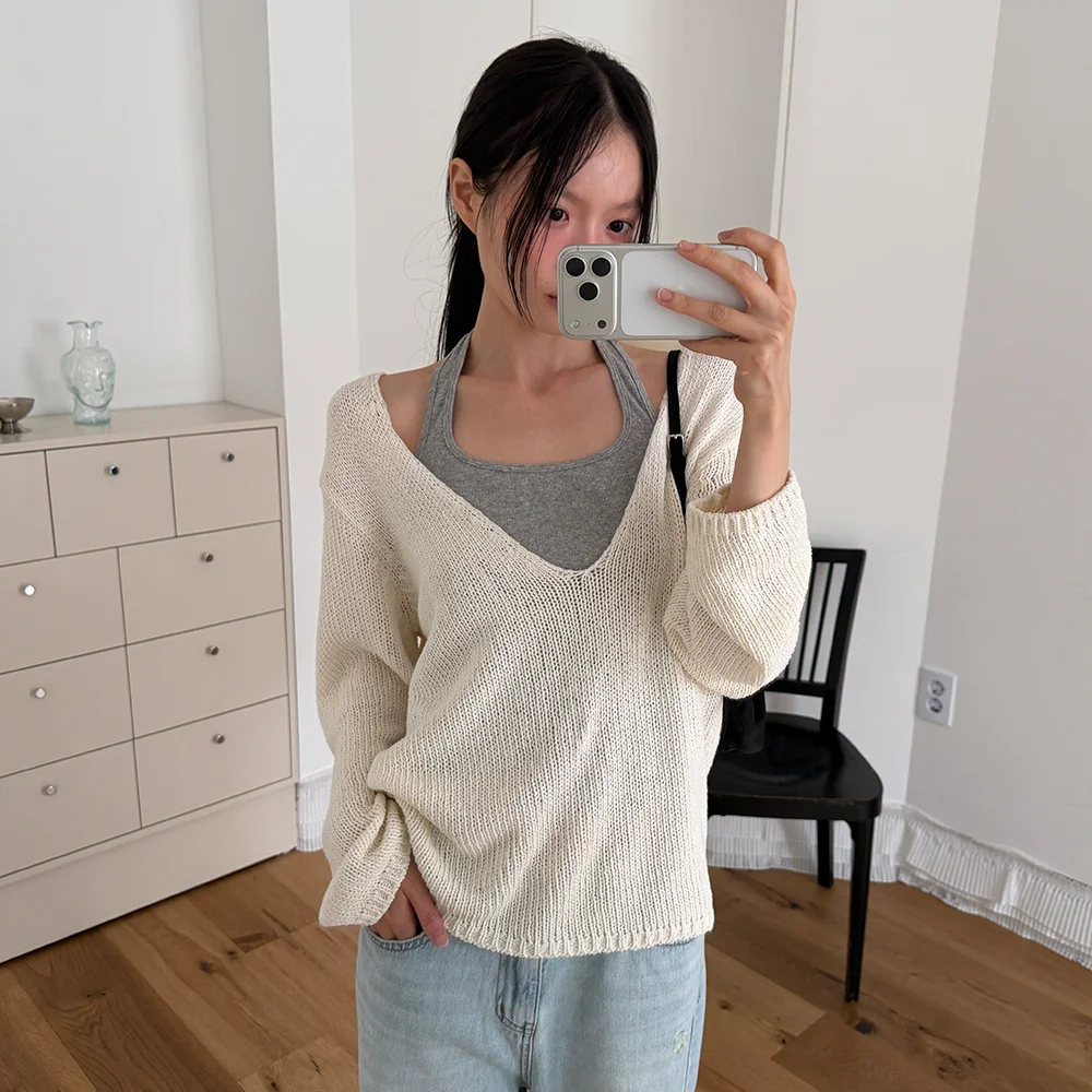 Deep V-neck linen knit (ivory)
