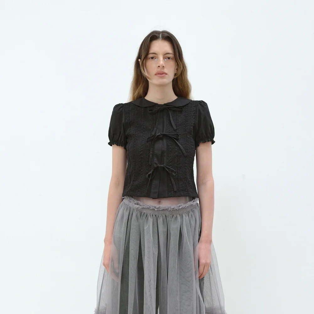 COTTON EMBROIDERY PUFF BLOUSE - BLACK