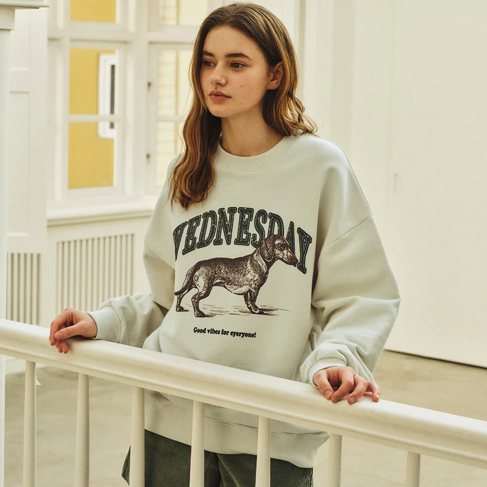 W/Ugly Dachshund Sweatshirt_Cream(W25-TP02)
