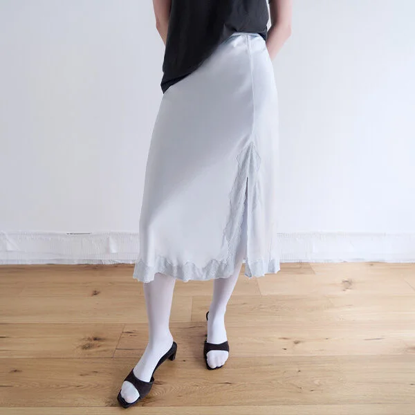 SATIN LACE LONG SKIRT SILVER
