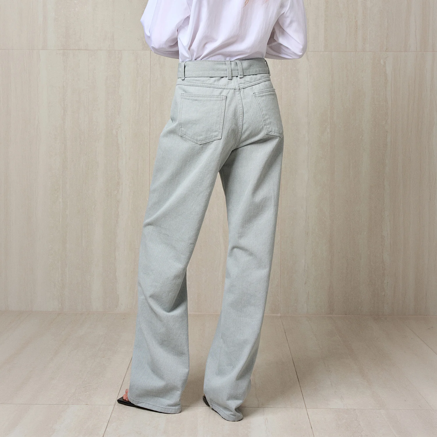 BELTED DENIM PANTS CEMENT
