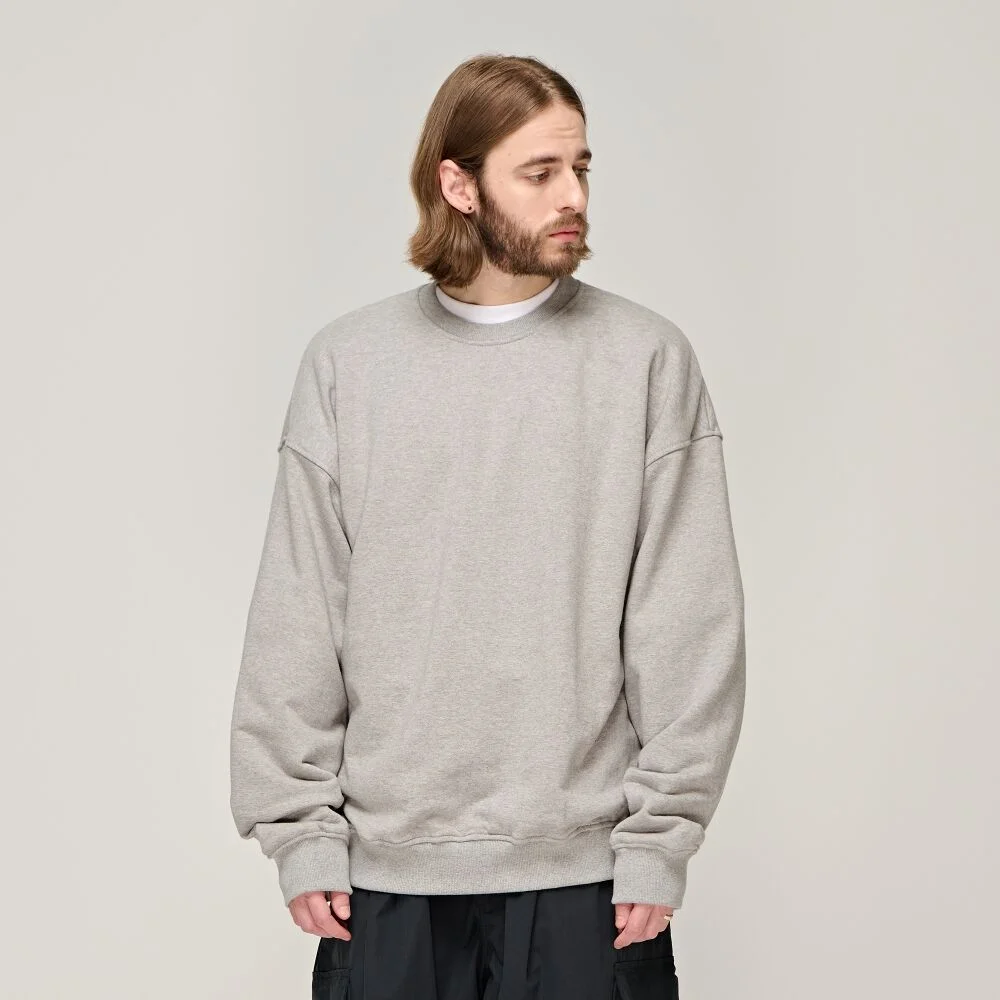 CB ESSENTIAL SWEATSHIRT (GRAY)