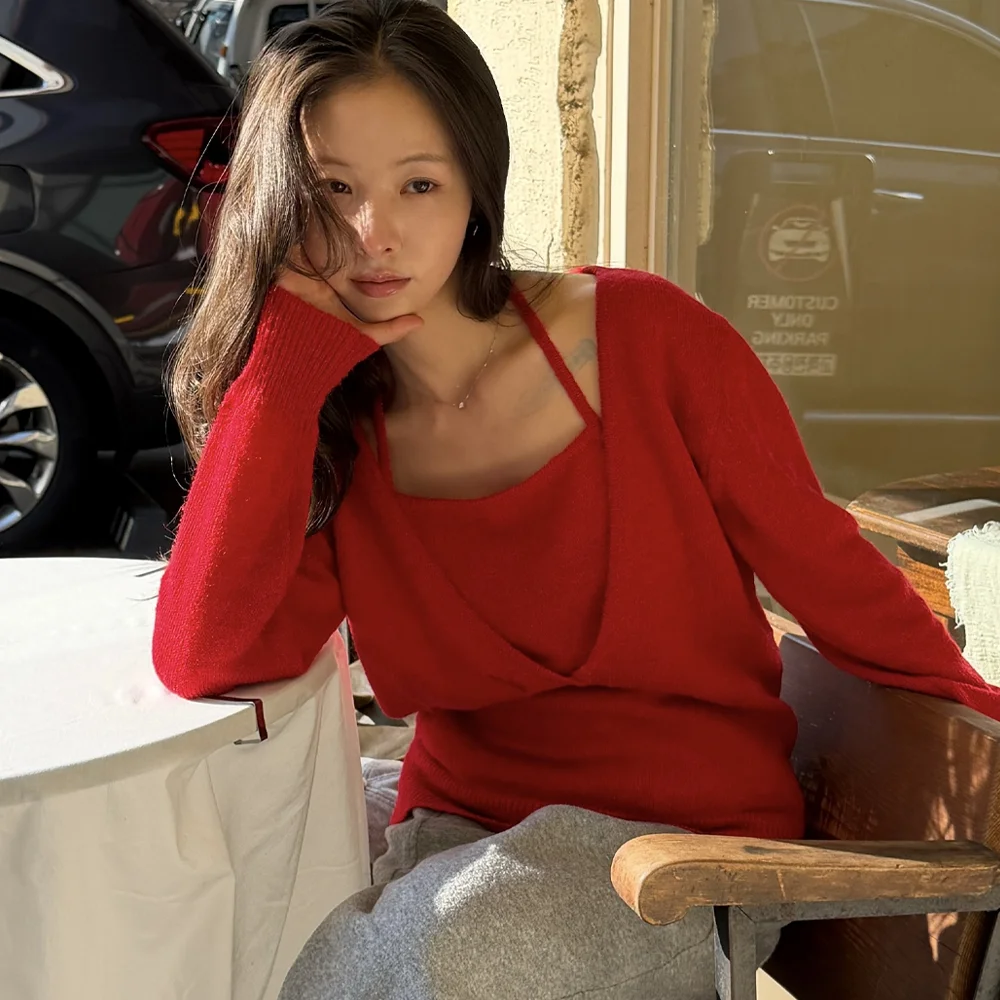 Deep V-neck Wool Knit Set Red