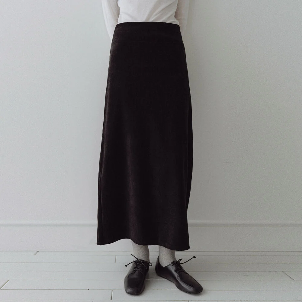 VELOUR STRAIGHT LONG SKIRT_BLACK