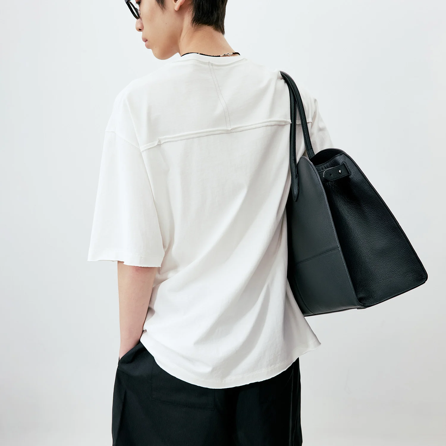 Stitch Detail H/S T-shirt - White
