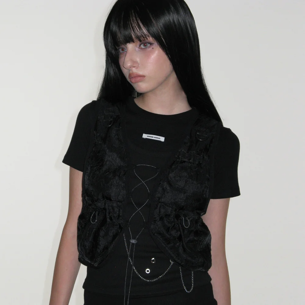 FLOWER JACQUARD LACE-UP VEST_BLACK