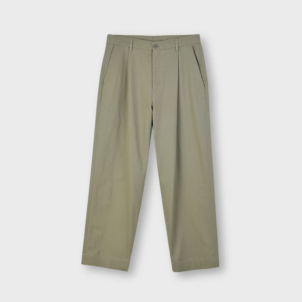 One Tuck Chino Pants, Olive