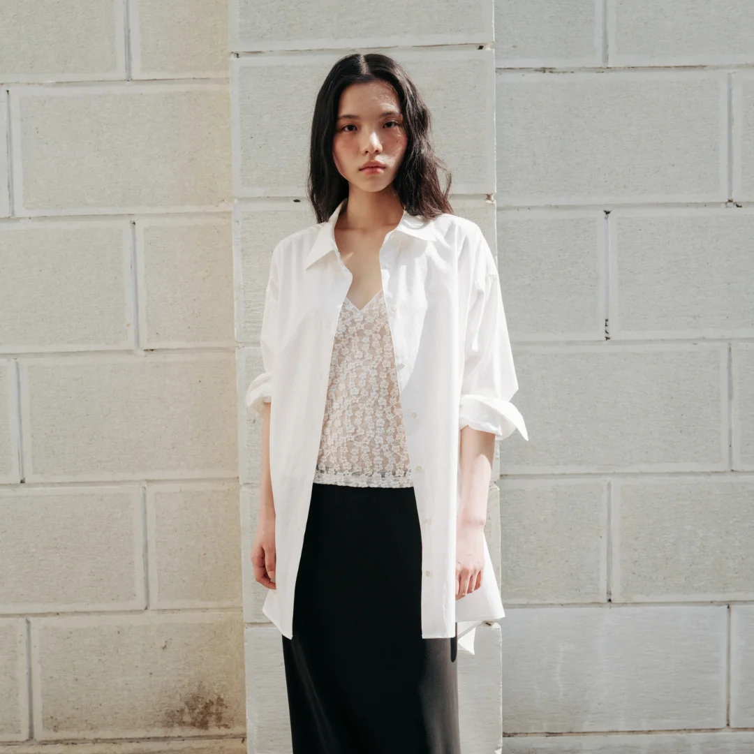 Cotton oversized shirt (white)