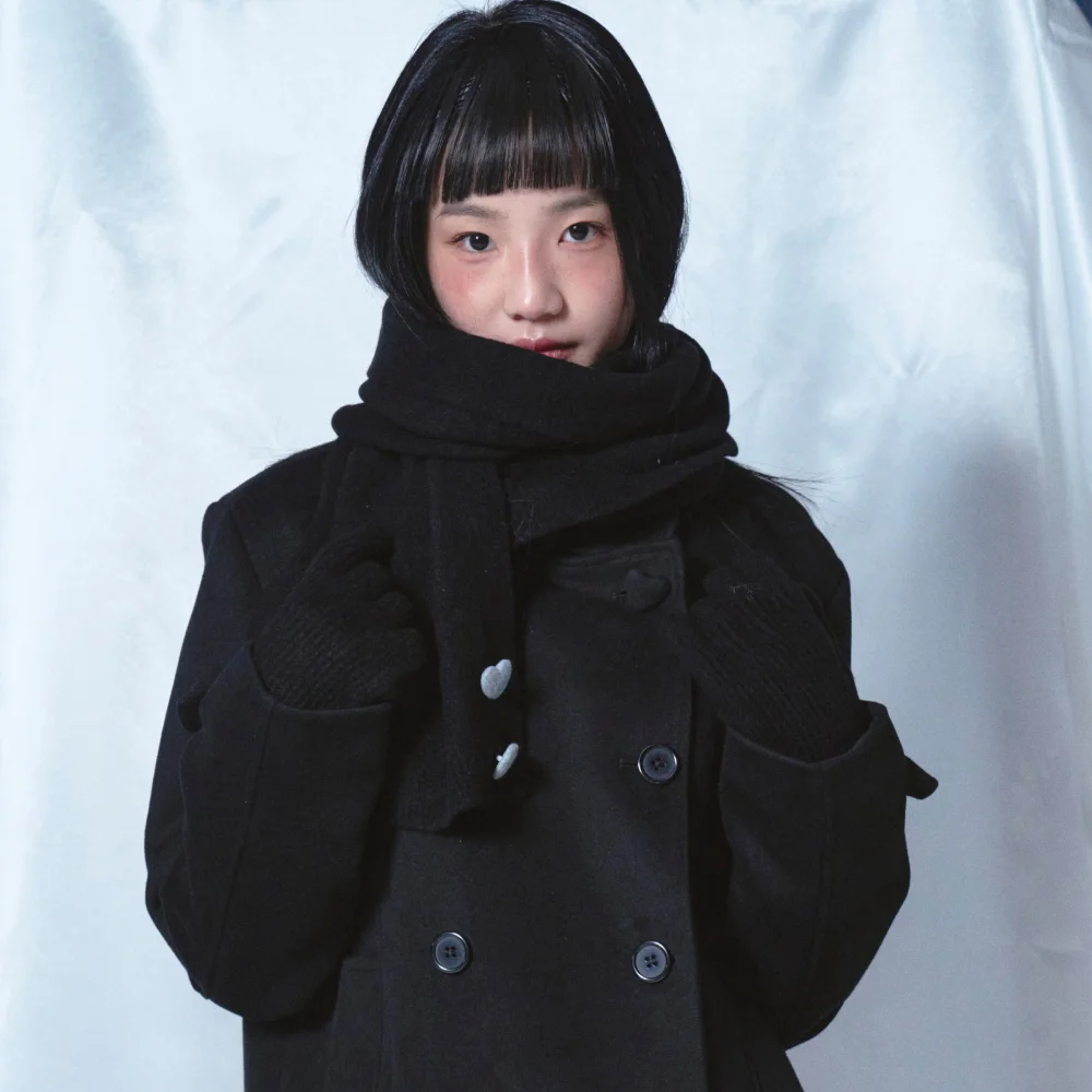Heart Button Muffler Gloves Set Black