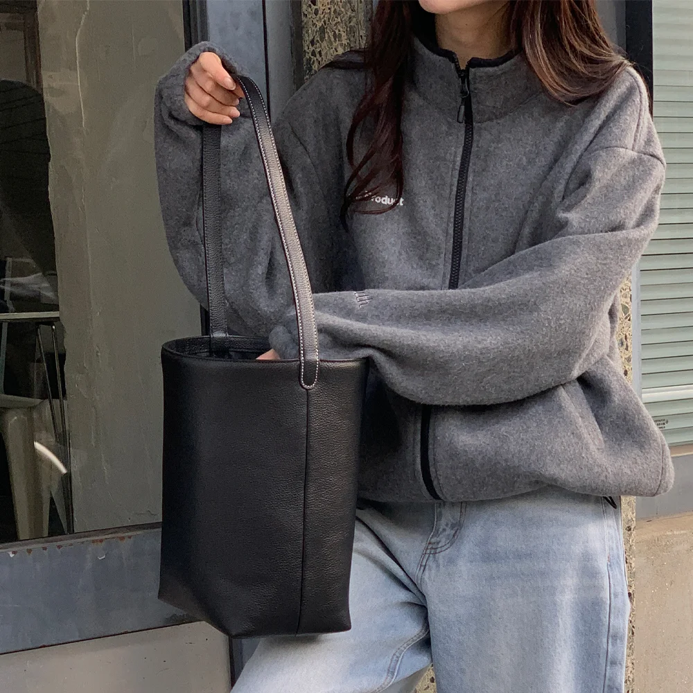 (8次入貨) Commuters Stitch Bucket Bag _ BLACK