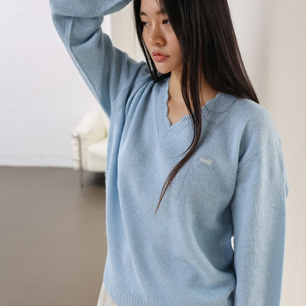 Wave V-neck Alpaca Knit_Blue