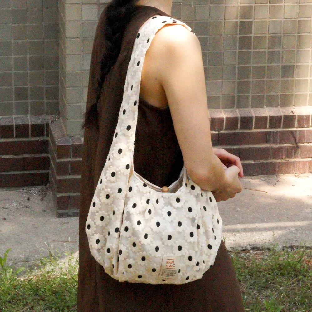 bloom shoulder bag _ white flower