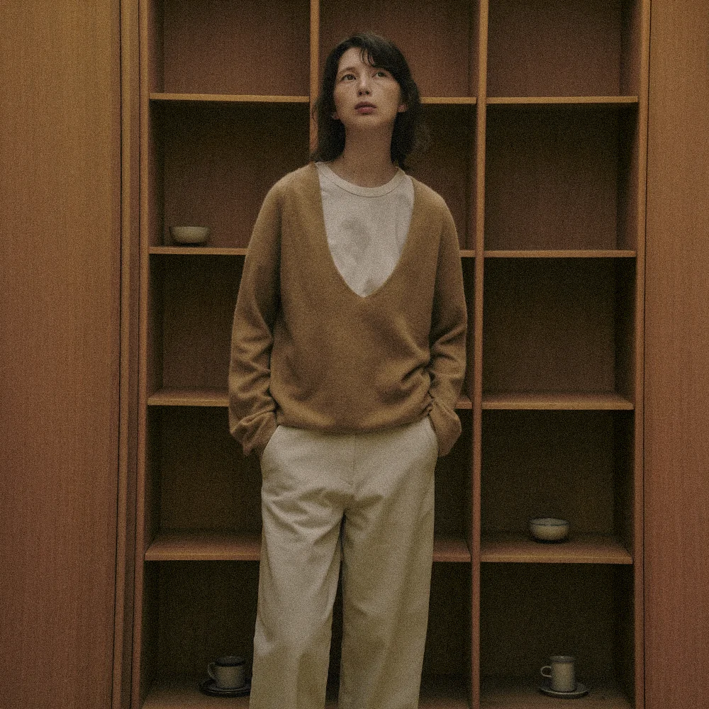 NOTTINGHILL FOX DEEP V-NECK KNIT_CAMEL