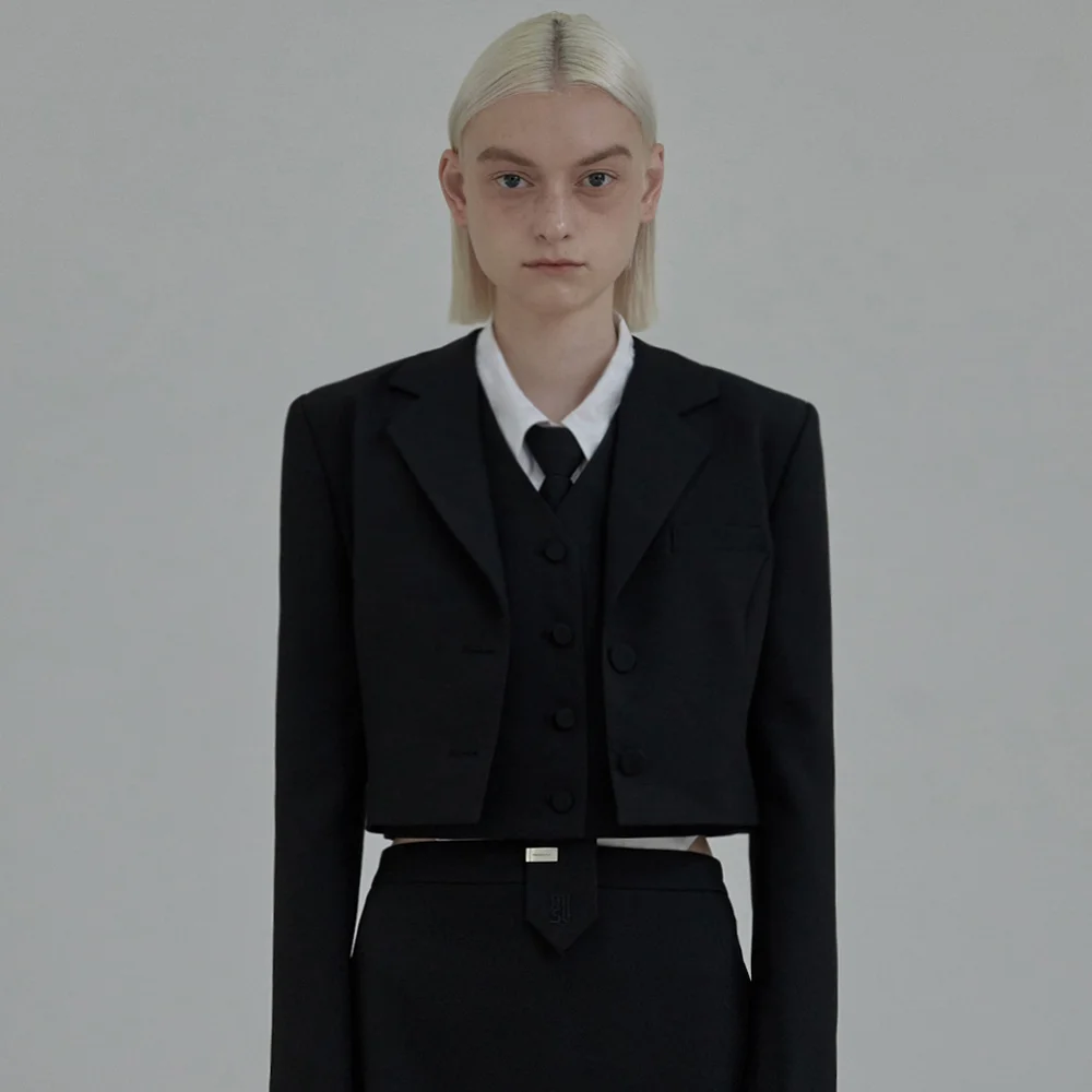 Hugh Cropped Suit Jacket - Black