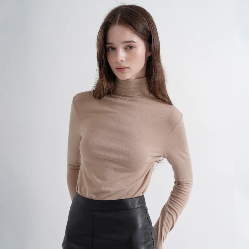 High Neck Span Slim T-Shirt (beige)