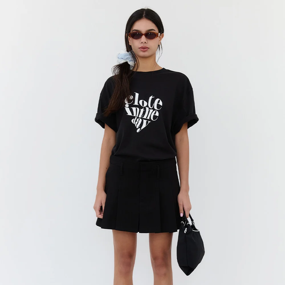 HEART LOGO LARGE T-SHIRT - BLACK
