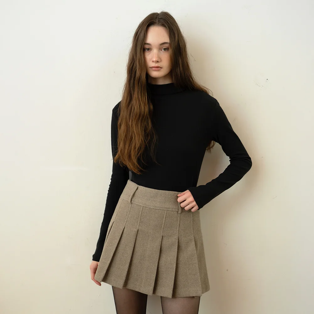 Mono wool half-neck T shirt (Black)