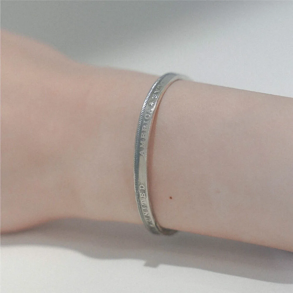 HR 02B_Silver Letter Bangle Bracelet