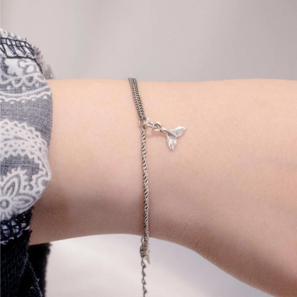 HR 272B_Whale Tail Half & Half Double Chain Bracelet