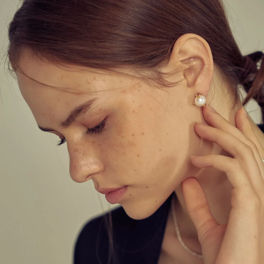 Natural pearl earrings