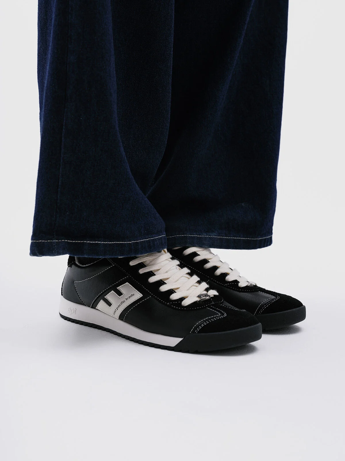BONITO (BLACK/OFF WHITE)
