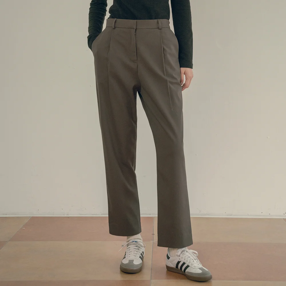 P3176 Wool one-tuck tapered slacks_Brown