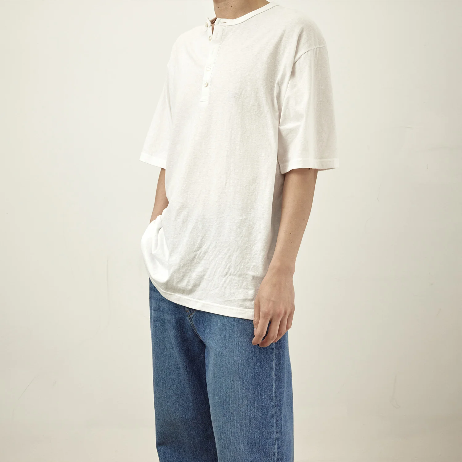 Henley Neck H/S T-shirt - White