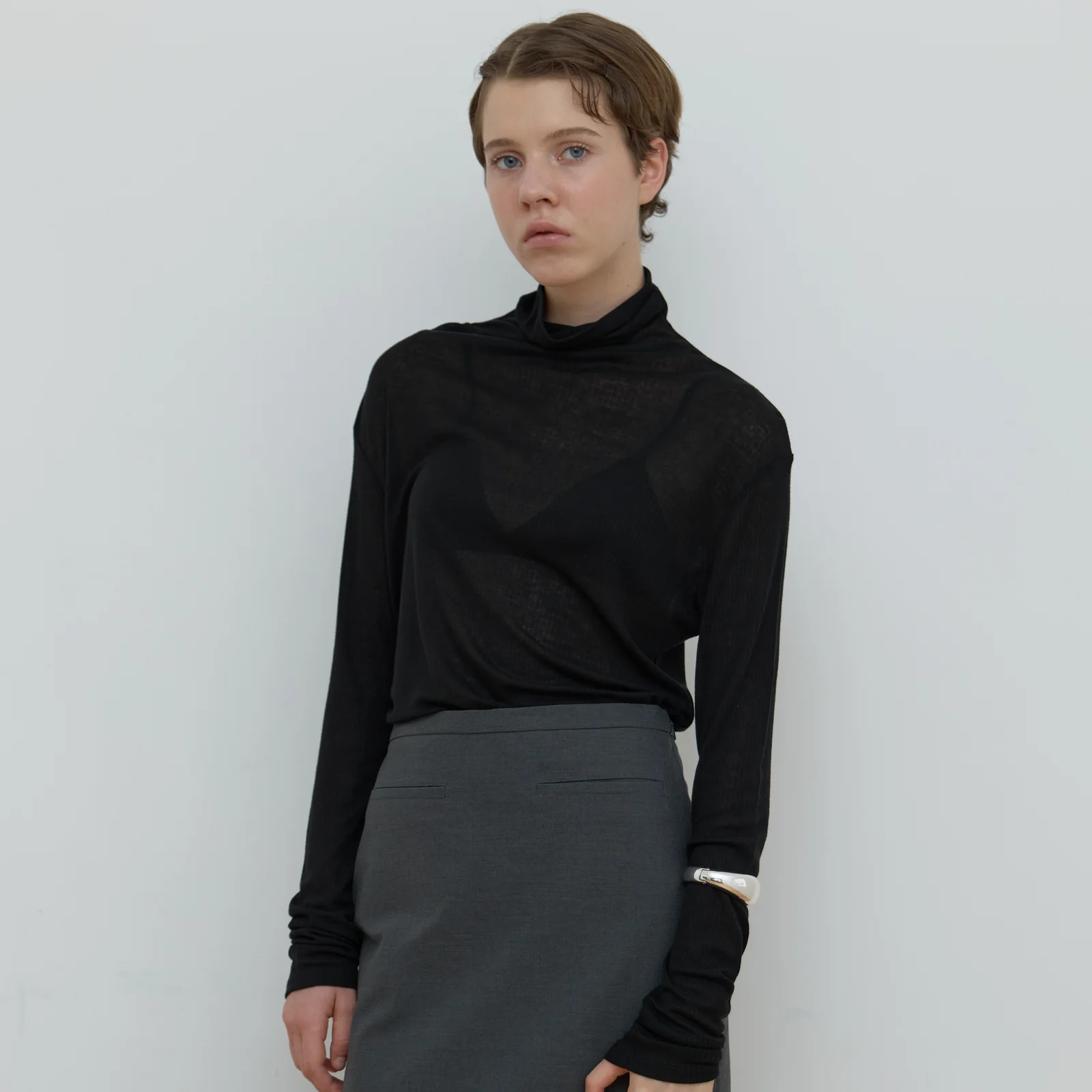 BASIC TURTLE NECK TOP_BLACK