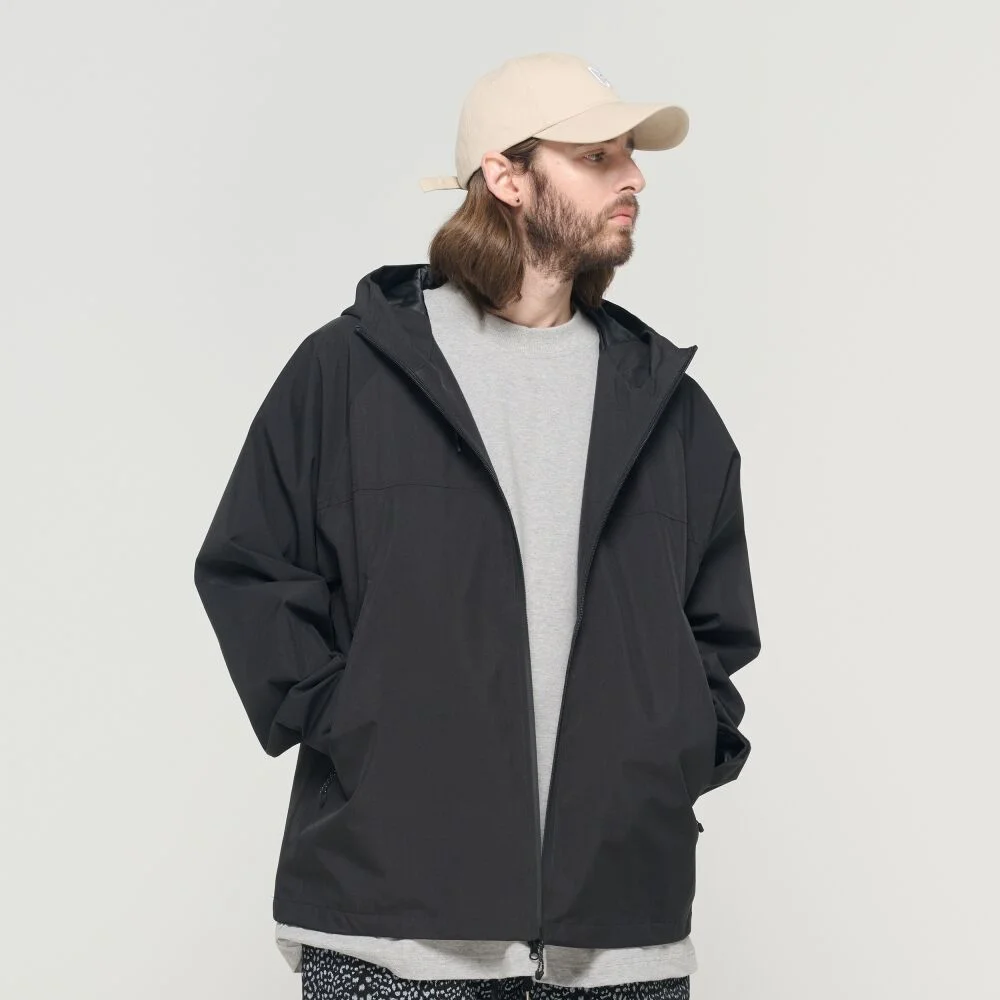 ESSENTIAL COMFORT WINDBREAKER JACKET (BLACK)