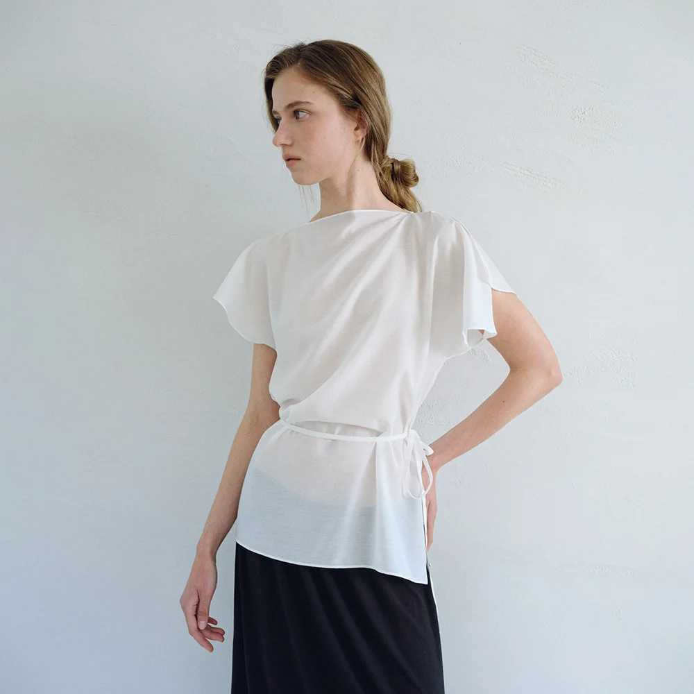 FLAP SLIT BUTTON BLOUSE_IVORY