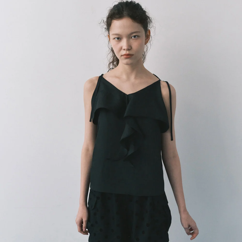 RUFFLE CAMISOLE BLOUSE / BLACK