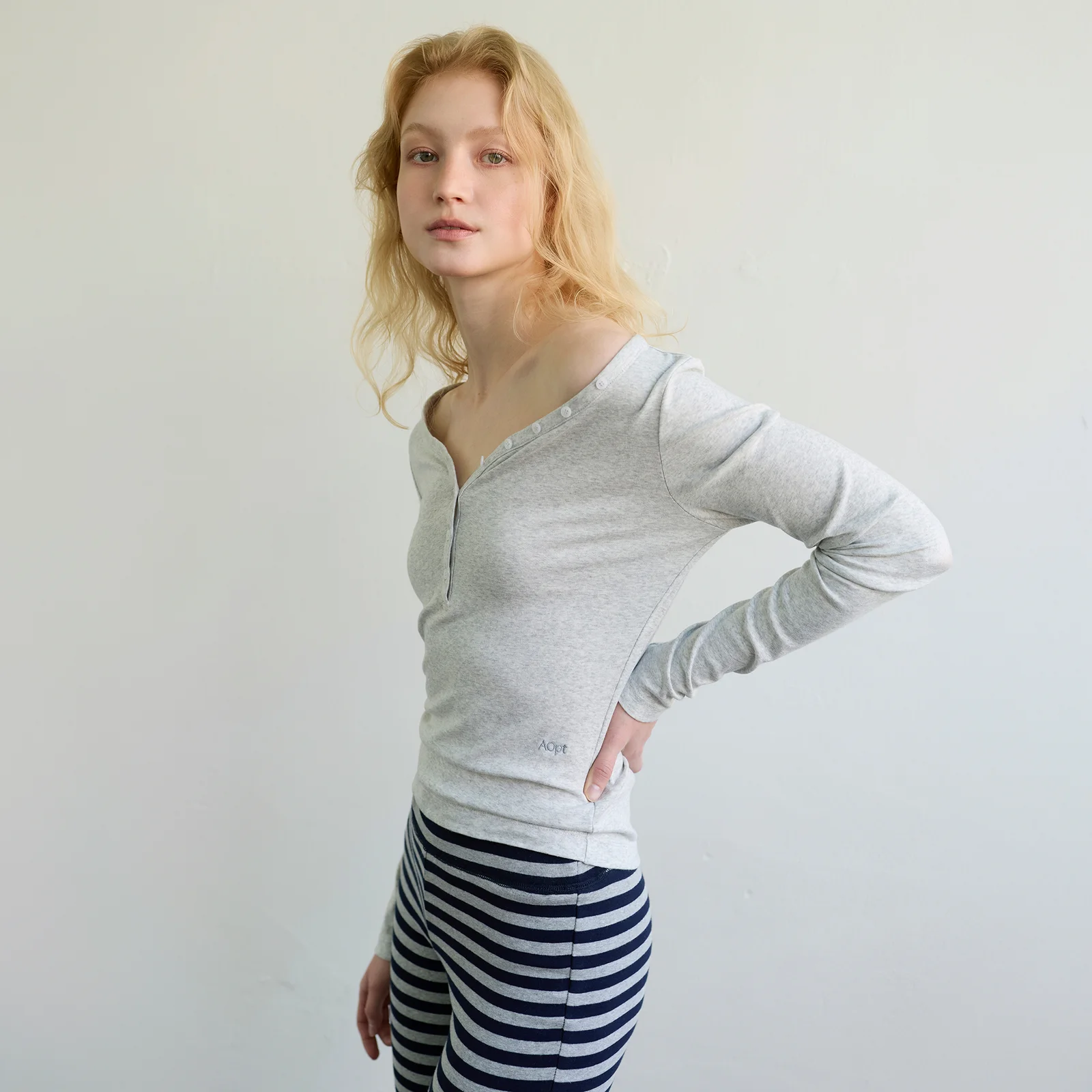 TWO-WAY HENLEY T-SHIRT - MELANGE GRAY