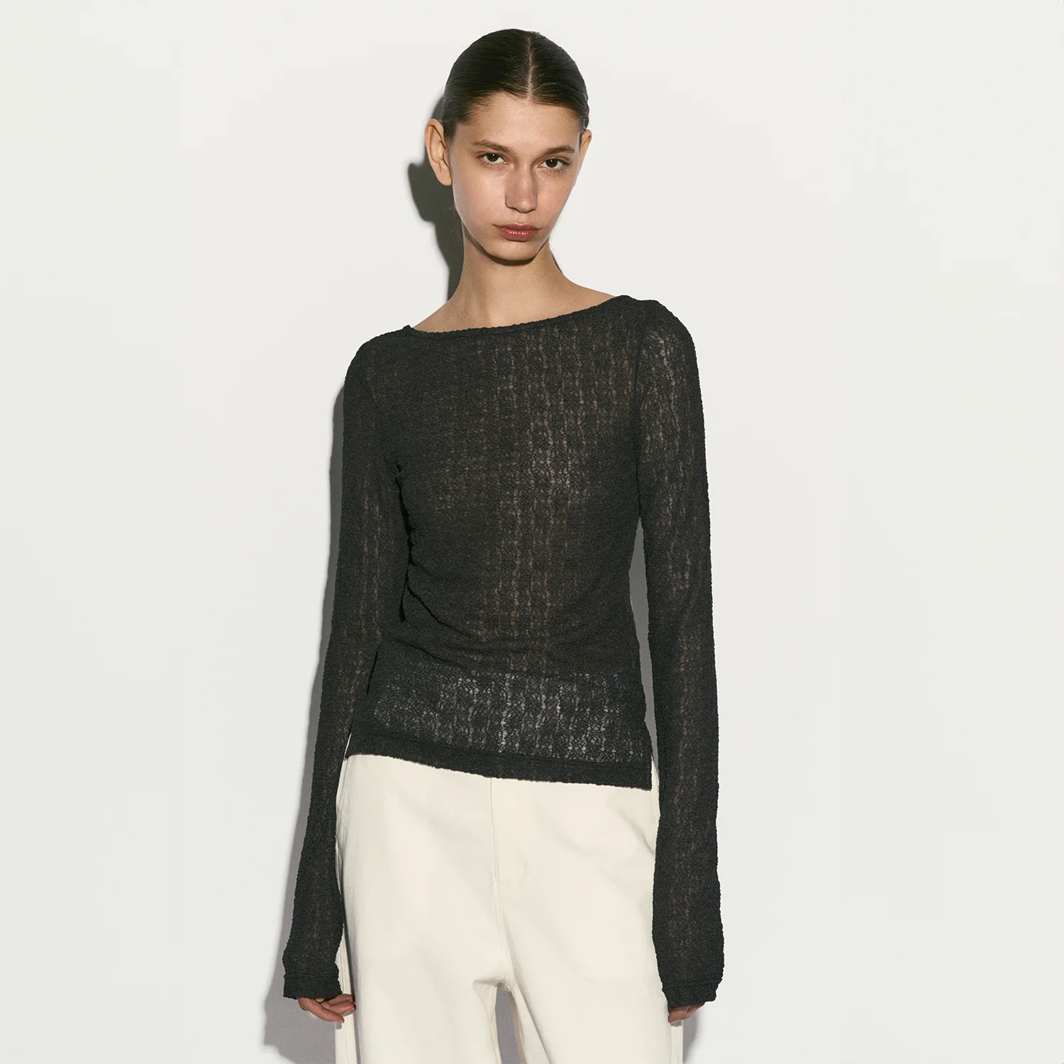 SEMI-SHEER ROUND NECK TOP