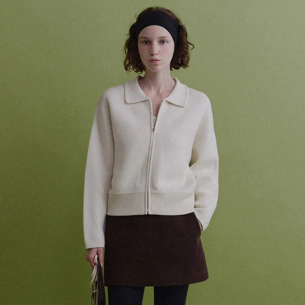 Pony Soft Collar Zip Up (Ivory)