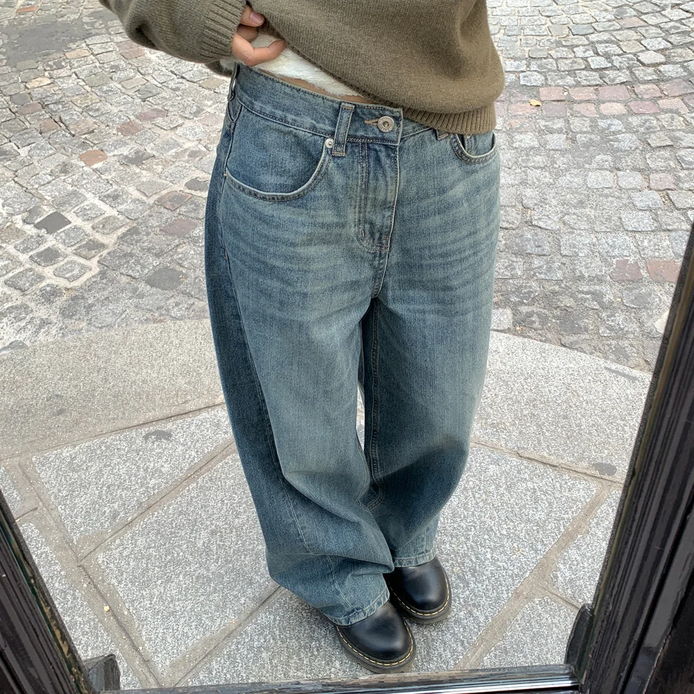 Loose curve denim (middle blue)