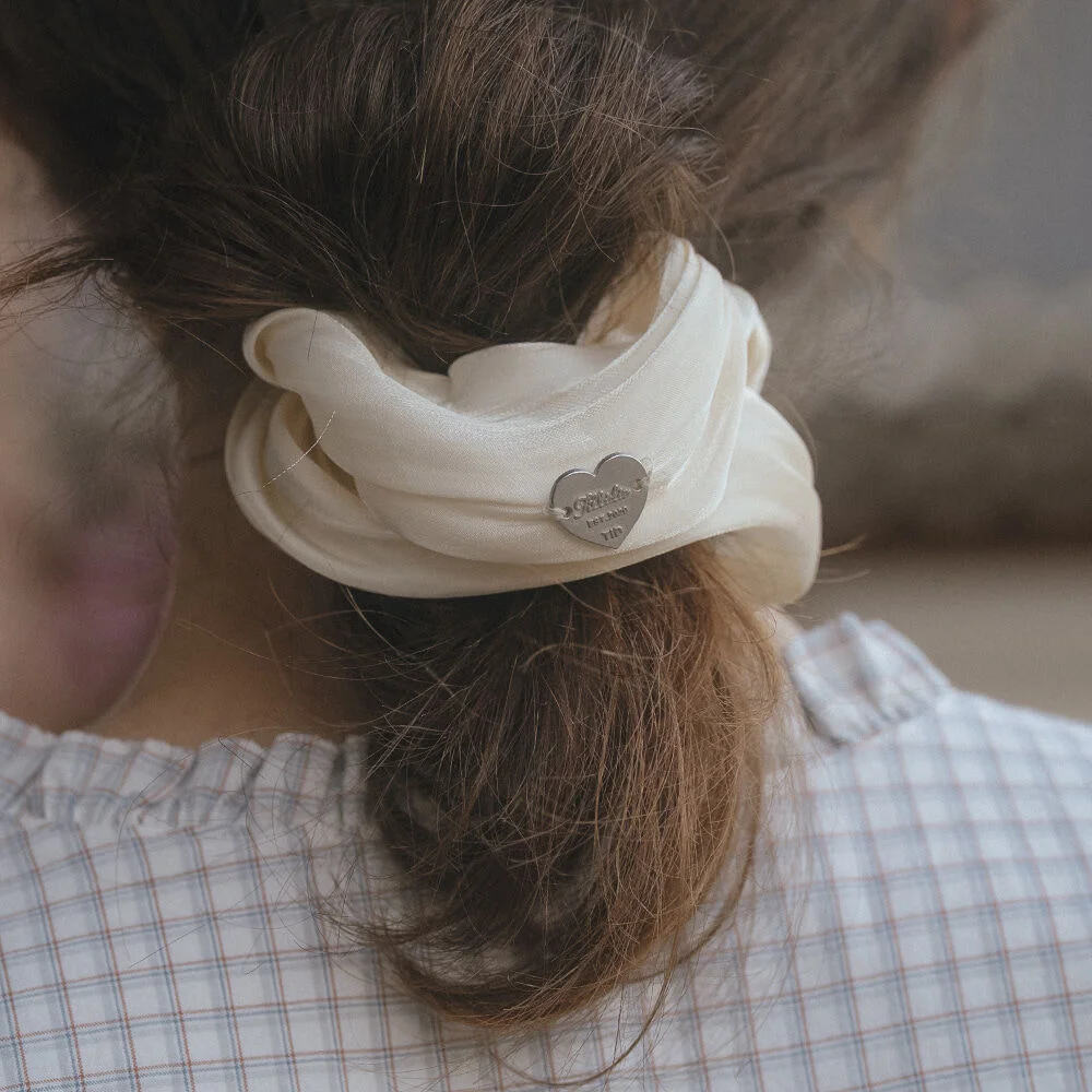 Heart point scrunchy _Butter